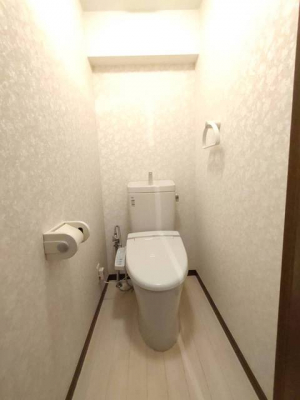 [@-