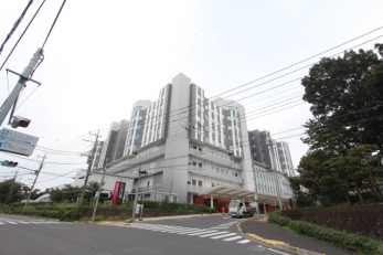 周辺環境　さいたま市立病院（990m）