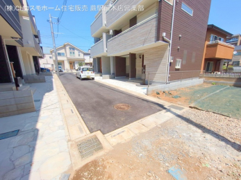 nynʐ^@-