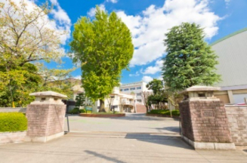 ӊ@ʌYawZ PQON𒴂j̉YaZ @ `ÊǂŎxlނĂ @ÝAO[oЉɂ^̃[_[̈琬{CŖڎwĂB  @f炵łˁIi380mj