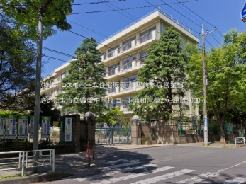 ���ӊ��@�������܎s����Ւ��w�Z�i2000m�j