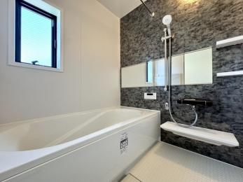 ���̑��@�`���d�l�ł���` ���Ў{�H��̊������ꂲ���w�\�ł��B���C�y�ɂ��₢���킹���������B �J��ԕ��ȂǂŁu�O�Ɋ����Ȃ����v�͗������������ɂȂ�܂��B�����@�\�̑��A������g�[�@�\�t���ŉ��K�ȓ������y���߂܂��B