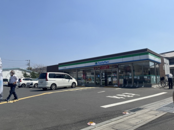 ���ӊ��@�t�@�~���[�}�[�g�@�������ܐ_�c�X�i460m�j