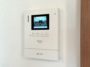 ���̑��@�`���d�l�`�E���j�^�[�t�C���^�[�z�� �E