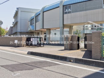 ���ӊ��@�������܎s���^��쒆�w�Z�i700m�j