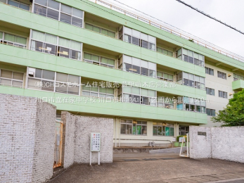 ���ӊ��@����s���݉ƒ��w�Z�i1500m�j