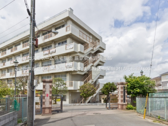 ���ӊ��@�������܎s�����Y�a���w�Z�i1600m�j