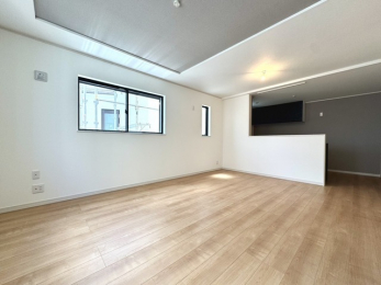 �����v������i���ώʐ^�j�@�`���r���O�`�E���d�l�E�@ �S�n�悢���R�����L�����Ԃ́A�������ؖڒ��̏������炬��^���A�������Ƃ������Ԃ����o���܂�