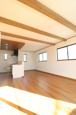 ���r���O�@�`���d�l�ł��`