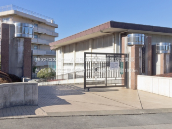 ���ӊ��@�������܎s���O�����w�Z�i1900m�j