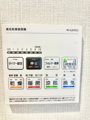 ���ց@-